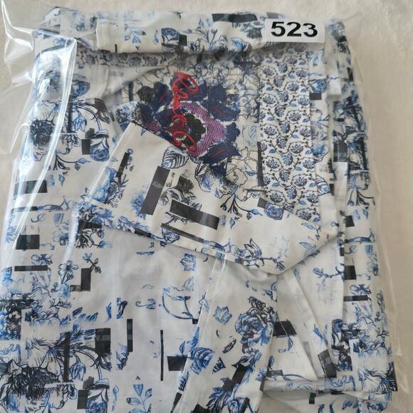 Robert Graham Men’s XL Classic Fit Button Down Shirt Abstract Blue White Stretch - Picture 11 of 11